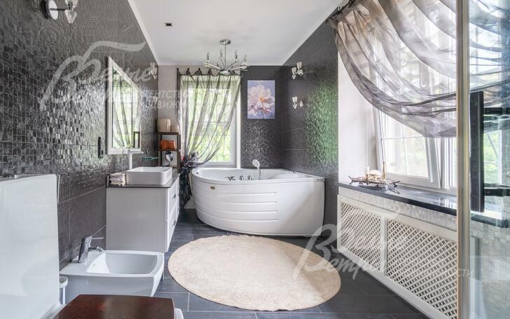 2-этажный коттедж 490 м² с отделкой