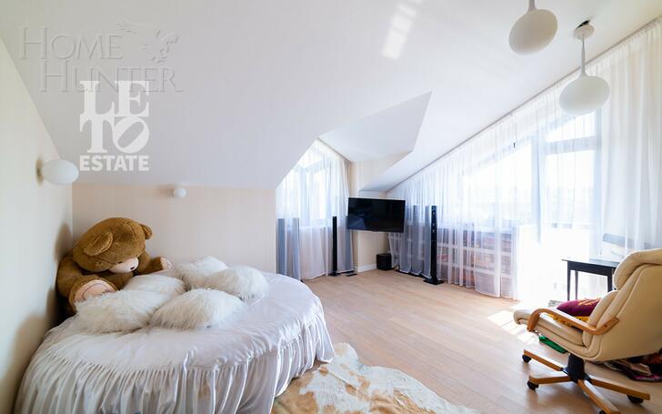 2-этажный коттедж 284.9 м² с отделкой