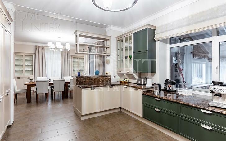2-этажный коттедж 1 150 м² с отделкой
