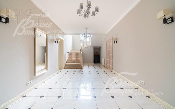 2-этажный коттедж 490 м² с отделкой