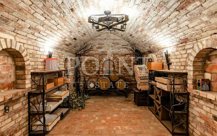 2-этажный коттедж 1 150 м² с отделкой