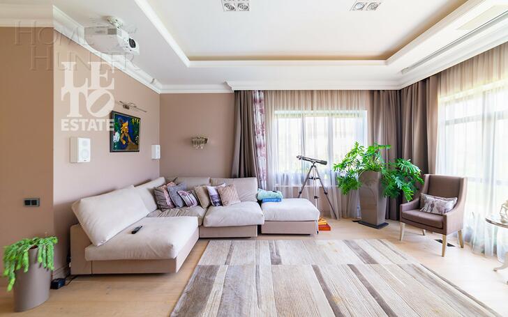 2-этажный коттедж 284.9 м² с отделкой
