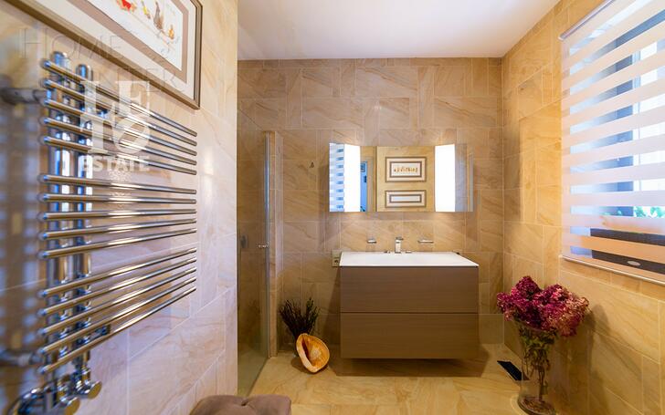 2-этажный коттедж 284.9 м² с отделкой