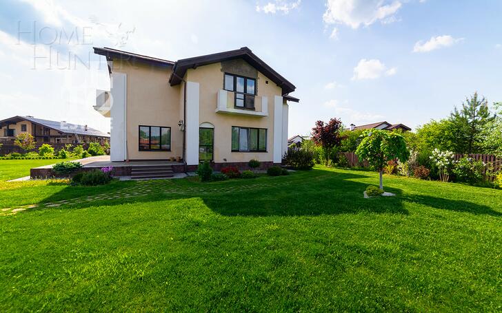 2-этажный коттедж 284.9 м² с отделкой