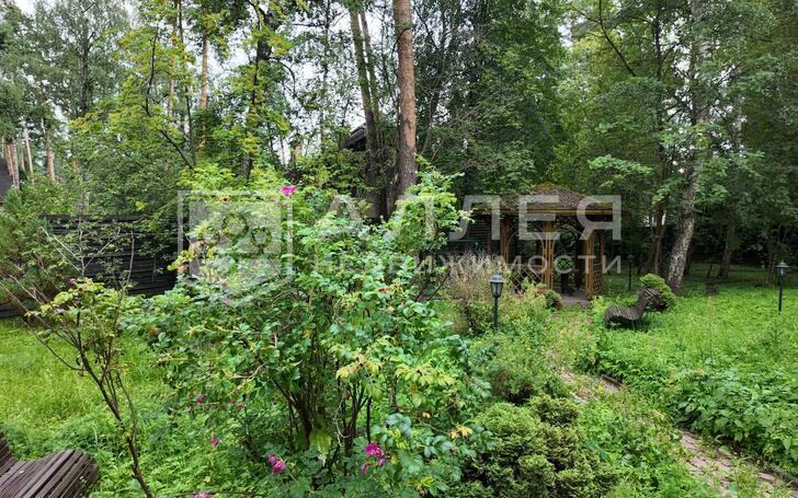 2-этажный коттедж 400 м² с отделкой