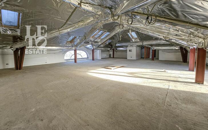 2-этажный коттедж 921 м² без отделки