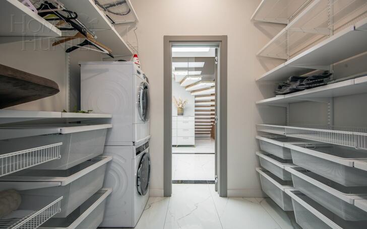2-этажный коттедж 300 м² с отделкой