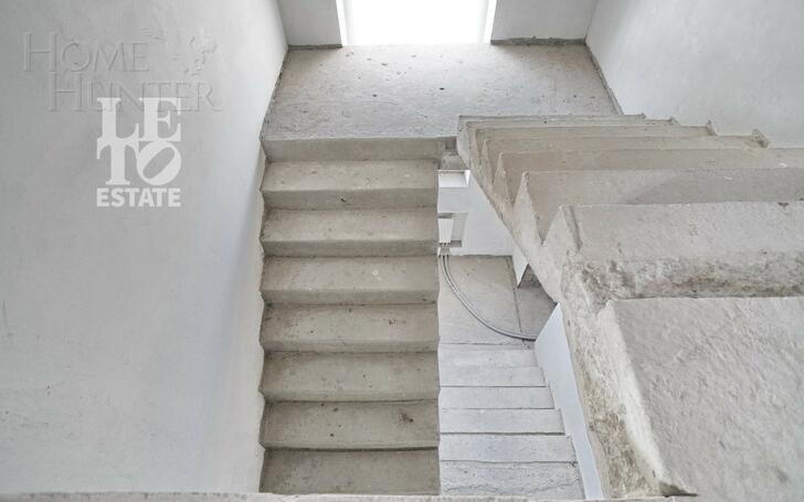 2-этажный коттедж 850 м² без отделки