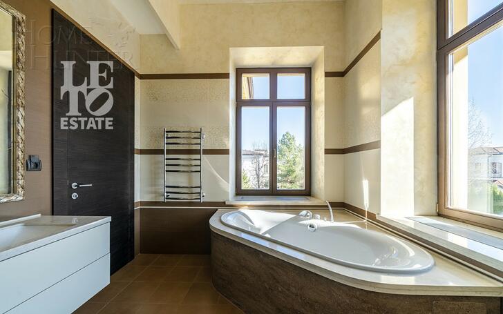 2-этажный коттедж 800 м² с отделкой