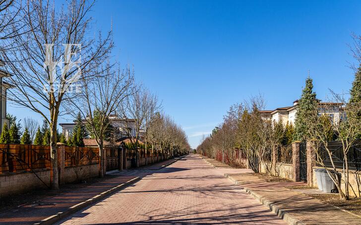 2-этажный коттедж 800 м² с отделкой