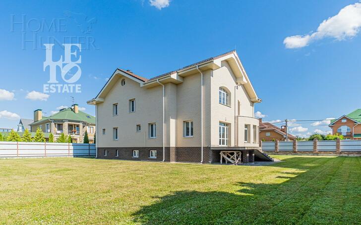 2-этажный коттедж 850 м² без отделки