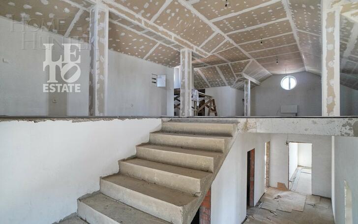 2-этажный коттедж 850 м² без отделки