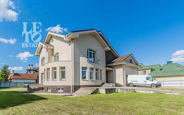 2-этажный коттедж 850 м² без отделки