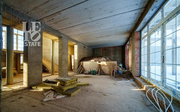 2-этажный коттедж 921 м² без отделки