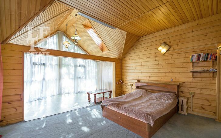 3-этажный коттедж 310 м² с отделкой