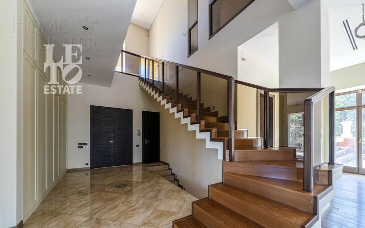 2-этажный коттедж 800 м² с отделкой