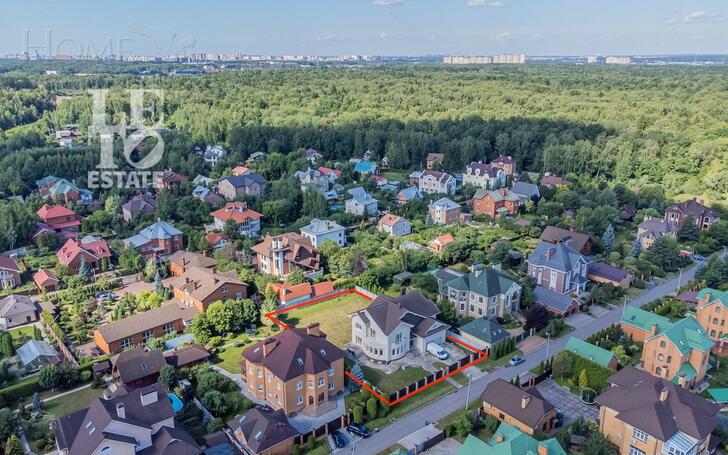 2-этажный коттедж 850 м² без отделки