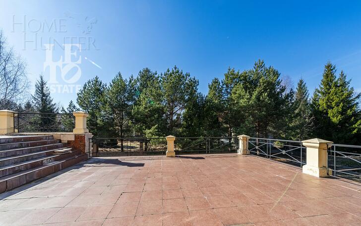 2-этажный коттедж 800 м² с отделкой