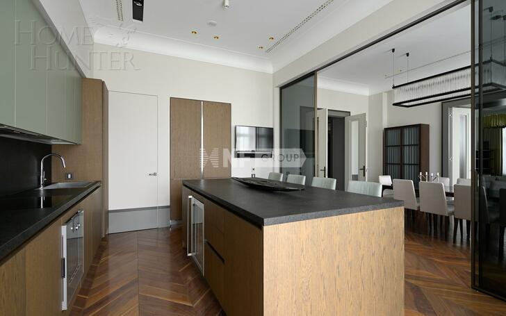 6-КОМН. КВАРТИРА С ОТДЕЛКОЙ 280.3 М² НА 6 ЭТАЖЕ
