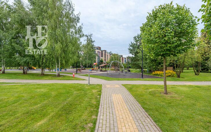 3-этажный коттедж 480 м² с отделкой