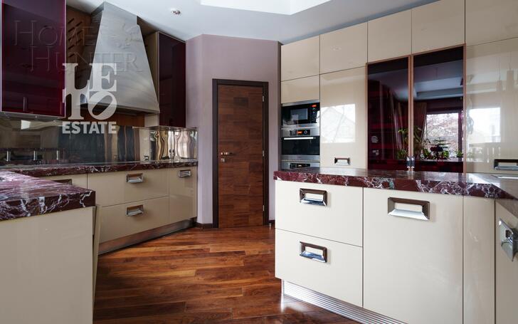 2-этажный коттедж 405 м² с отделкой