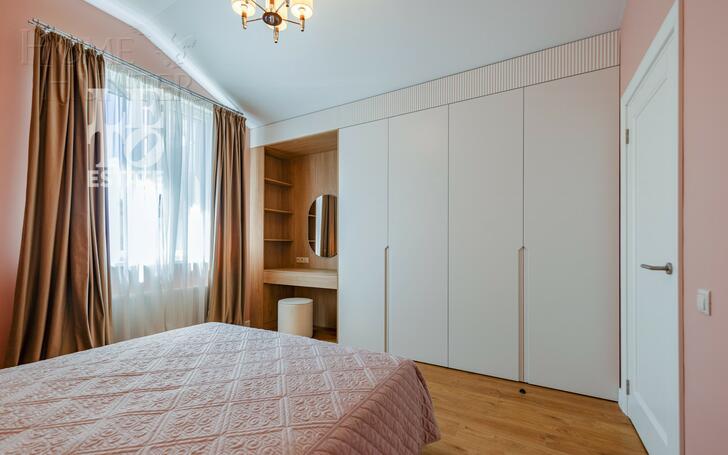 3-этажный коттедж 480 м² с отделкой