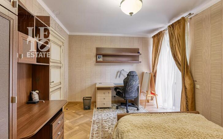 2-этажный коттедж 650 м² с отделкой