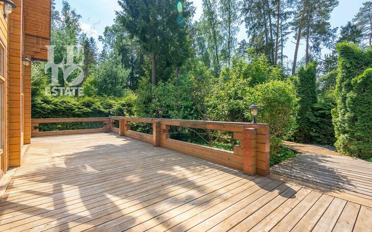 2-этажный коттедж 400 м² с отделкой