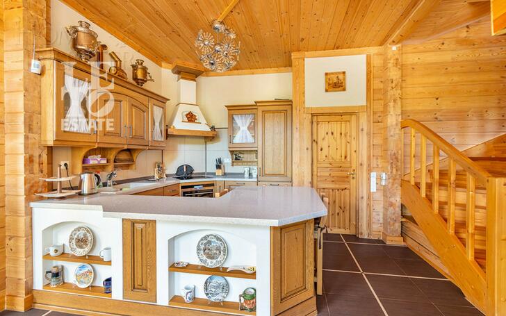 2-этажный коттедж 400 м² с отделкой