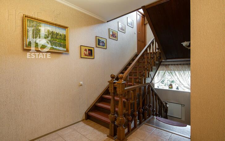 2-этажный коттедж 500 м² с отделкой