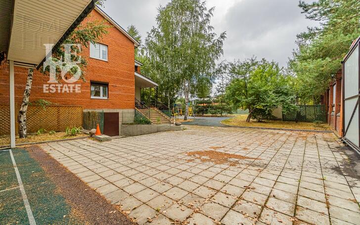 2-этажный коттедж 412.6 м² с отделкой