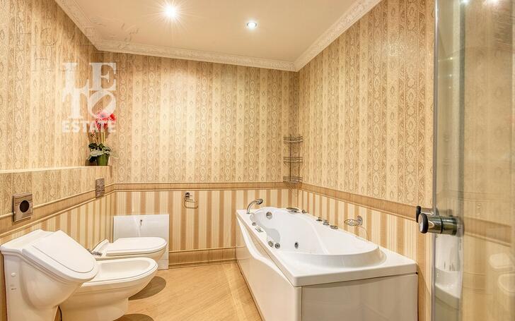 2-этажный коттедж 650 м² с отделкой