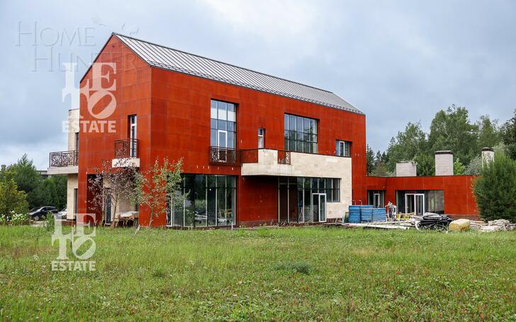 3-этажный коттедж 1 445 м² без отделки
