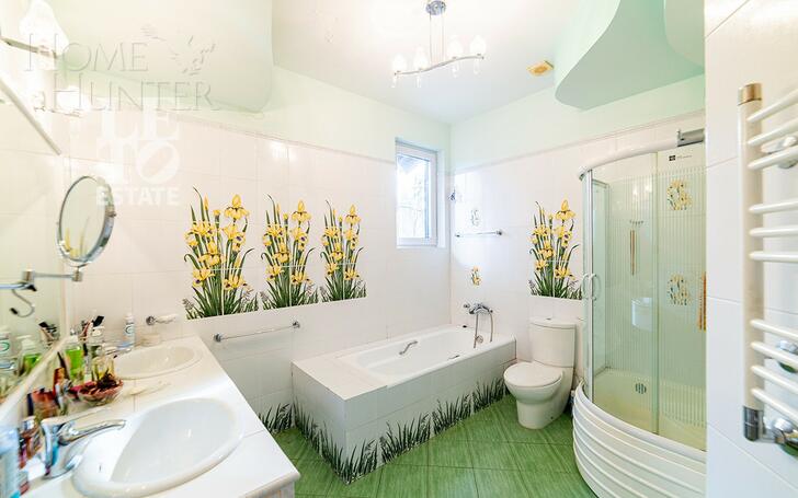 3-этажный коттедж 490 м² с отделкой