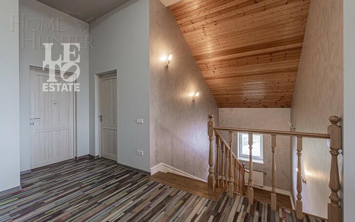 2-этажный коттедж 1 080 м² с отделкой