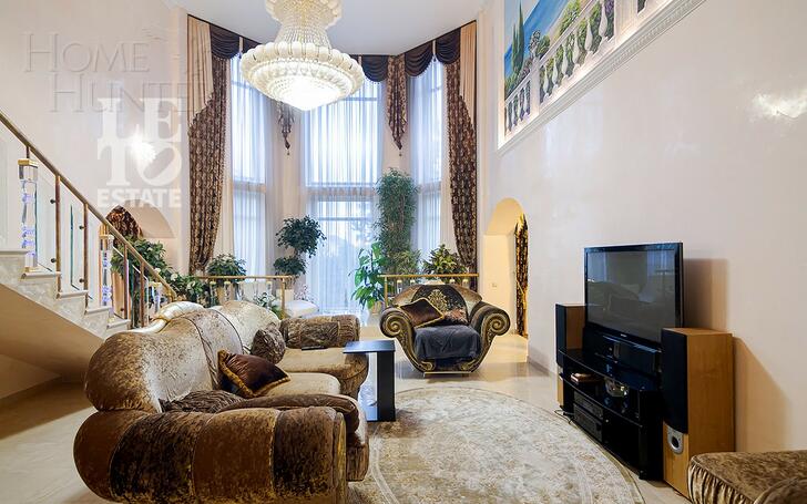 2-этажный коттедж 550 м² с отделкой