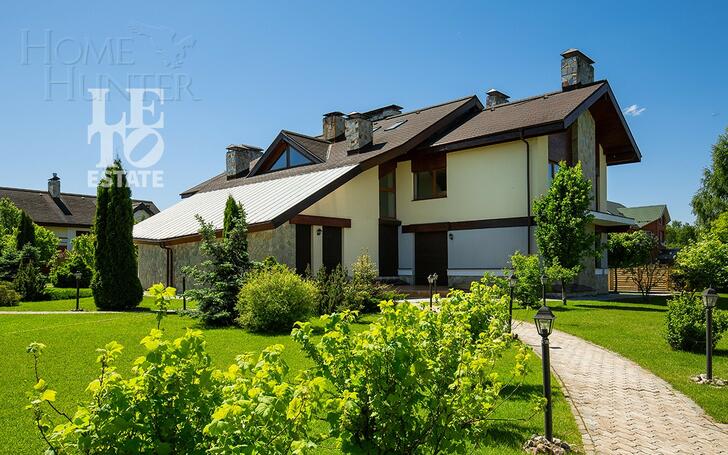 2-этажный коттедж 962.1 м² без отделки
