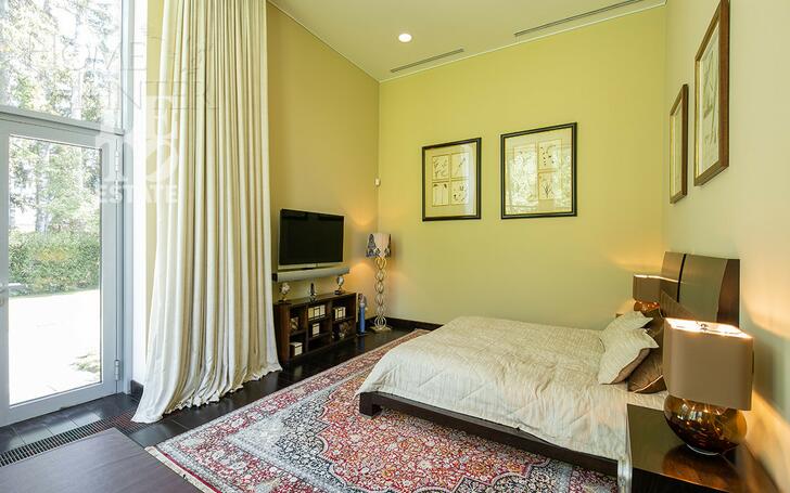 1-этажный коттедж 650 м² с отделкой