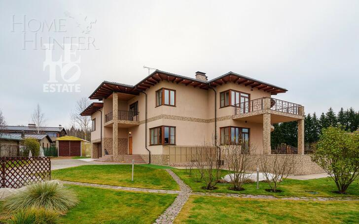 2-этажный коттедж 866 м² с отделкой