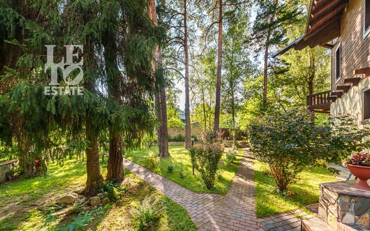 3-этажный коттедж 490 м² с отделкой