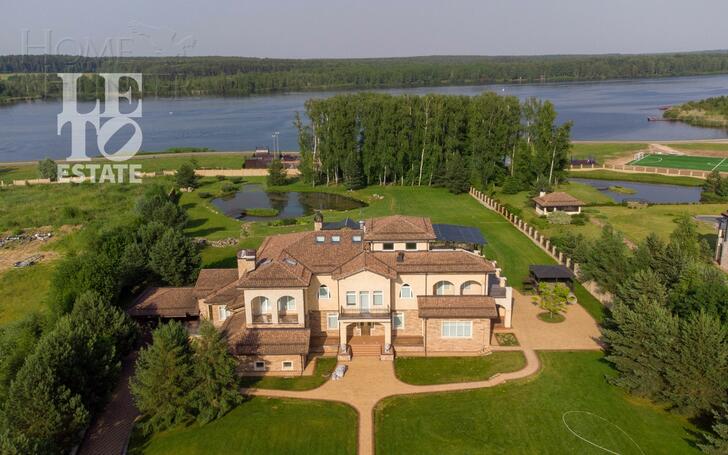 3-этажный коттедж 1 500 м² с отделкой
