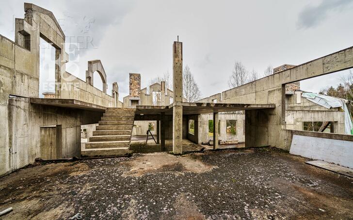 3-этажный коттедж 2 270 м² без отделки