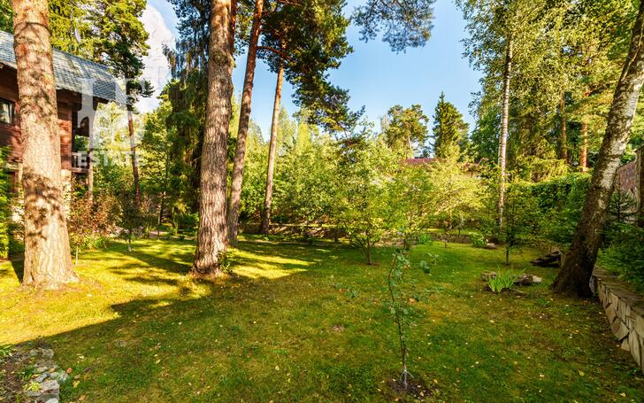 3-этажный коттедж 490 м² с отделкой