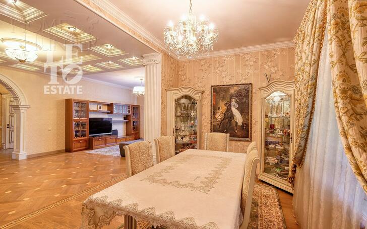 2-этажный коттедж 650 м² с отделкой