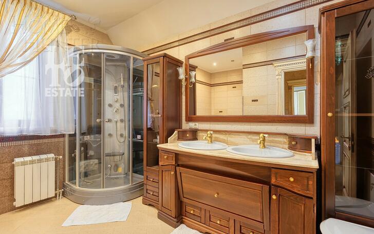 2-этажный коттедж 650 м² с отделкой