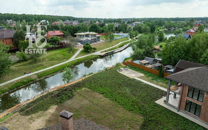 2-этажный коттедж 406.4 м² без отделки