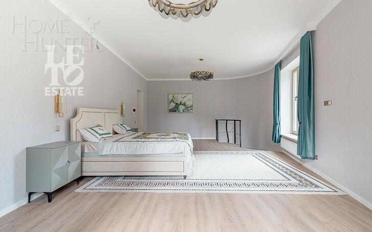 3-этажный коттедж 1 348 м² с отделкой