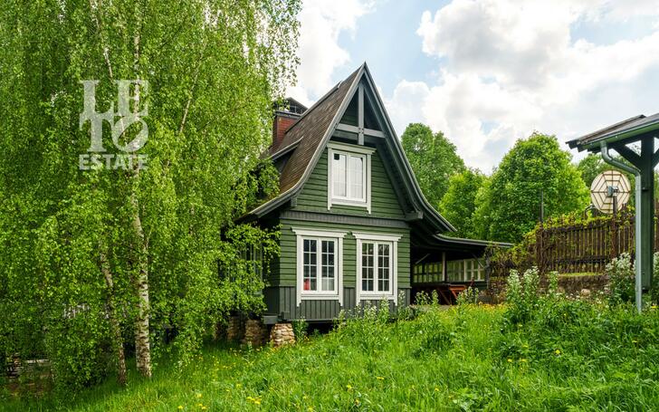 3-этажный коттедж 2 270 м² без отделки