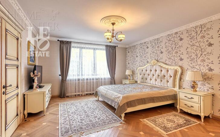 2-этажный коттедж 650 м² с отделкой