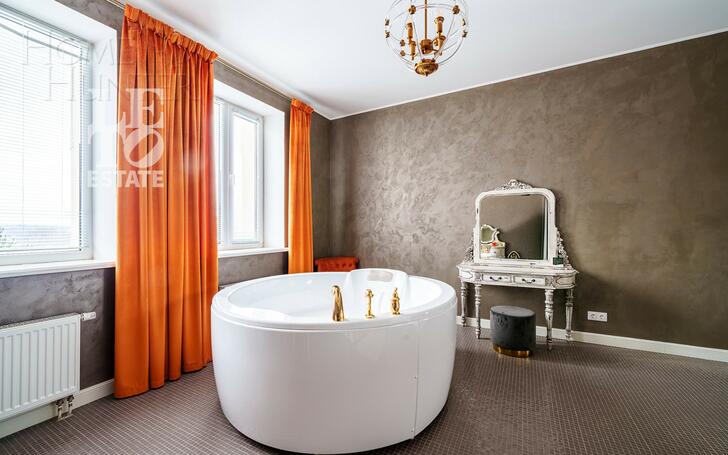 2-этажный коттедж 585 м² с отделкой
